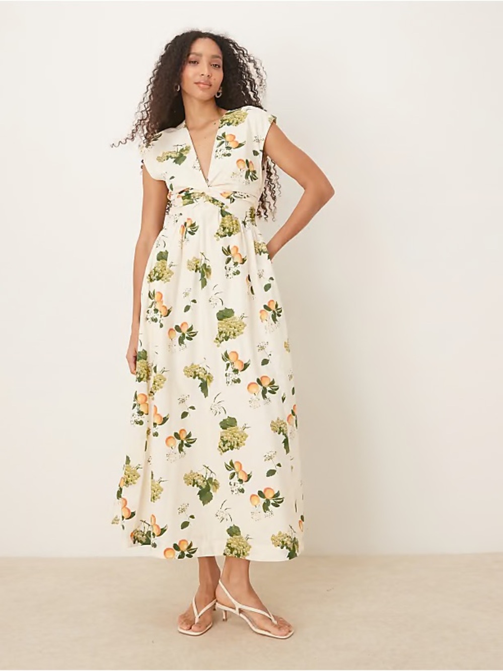 Abercrombie & Fitch Sleeveless V-Neck Maxi Dress – Fruit Print – Size Medium